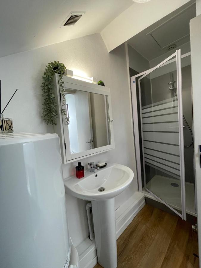 Appartement Studio Hypercentre - Quartier Gare à Valenciennes Extérieur photo
